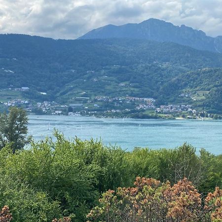 Lake Apartment Ischia Green Tenna Eksteriør billede
